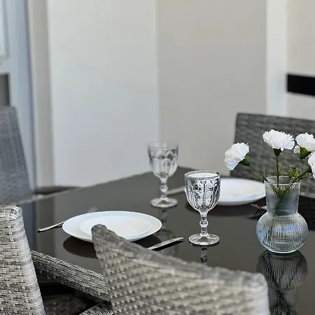 Apartmán New Appartement, Fully Air Conditioned, South Tenerife! *