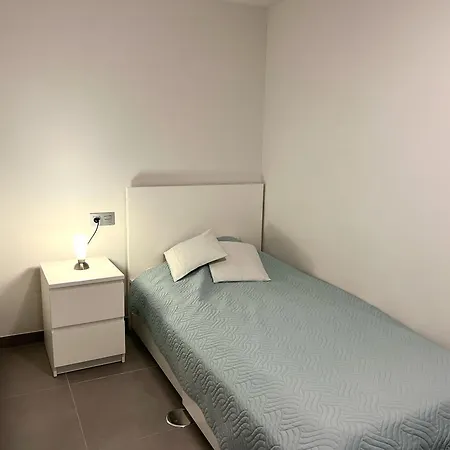 New Appartement, Fully Air Conditioned, South Tenerife! Апартаменты *