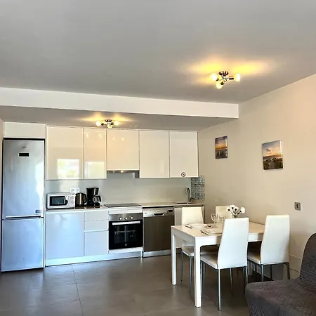 Апартаменты New Appartement, Fully Air Conditioned, South Tenerife! Ла-Техита