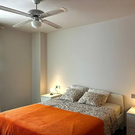 New Appartement, Fully Air Conditioned, South Tenerife! Апартаменты *